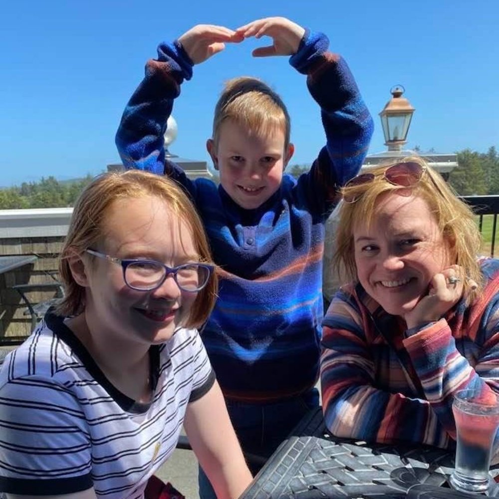 Meet your Posher, Felicia